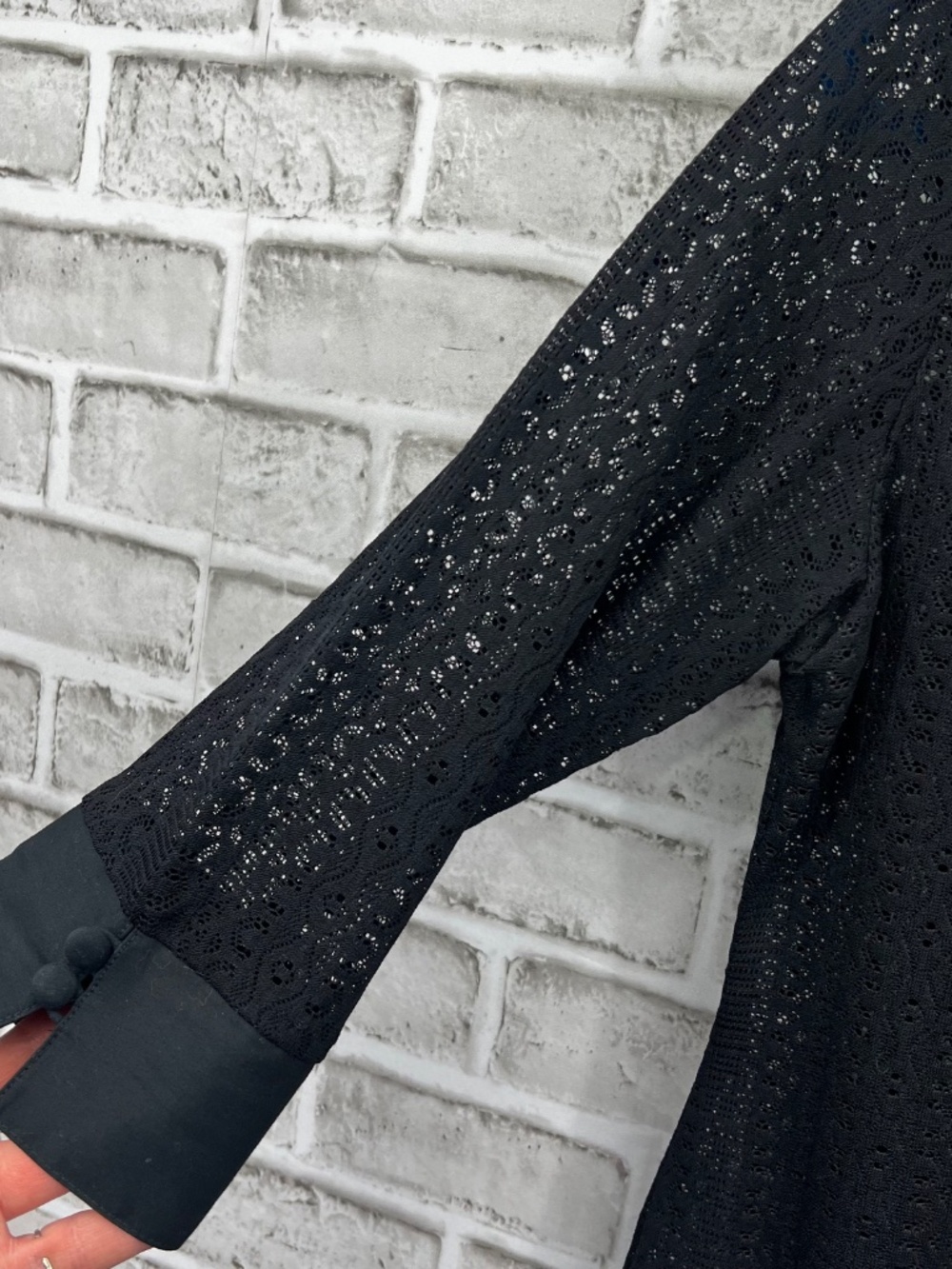 |•FOLIO•| Black Lace Top Size 8 - Picture 3 of 5